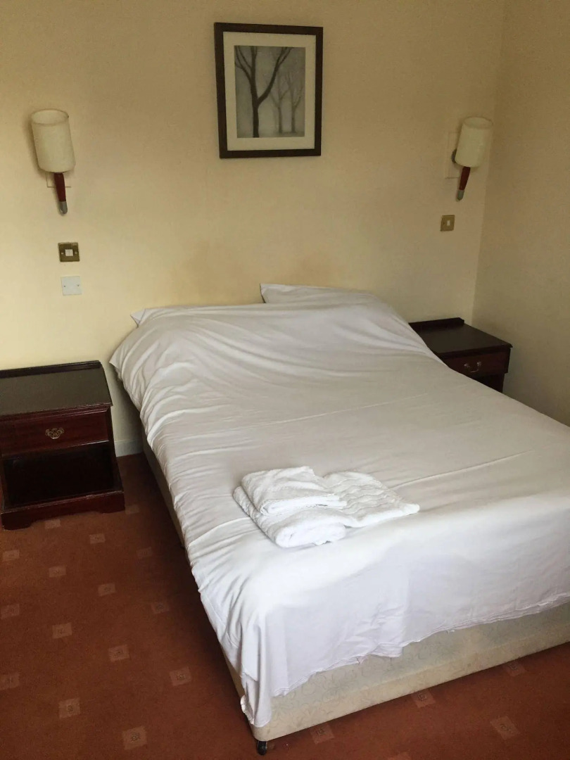 The Royal Victoria & Bull Hotel