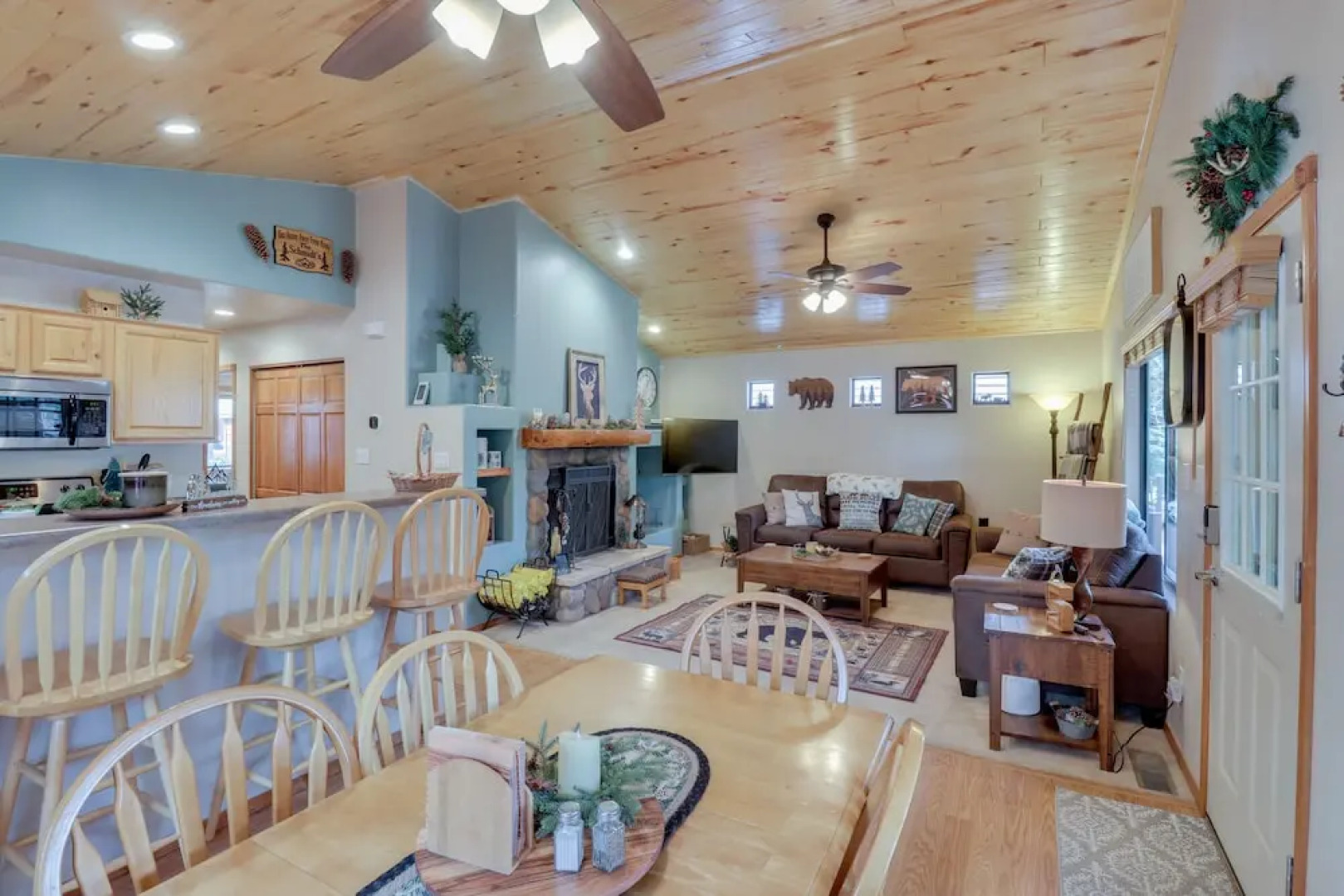 Overgaard Cabin w/ Gas Grill & Propane Fire Pit!