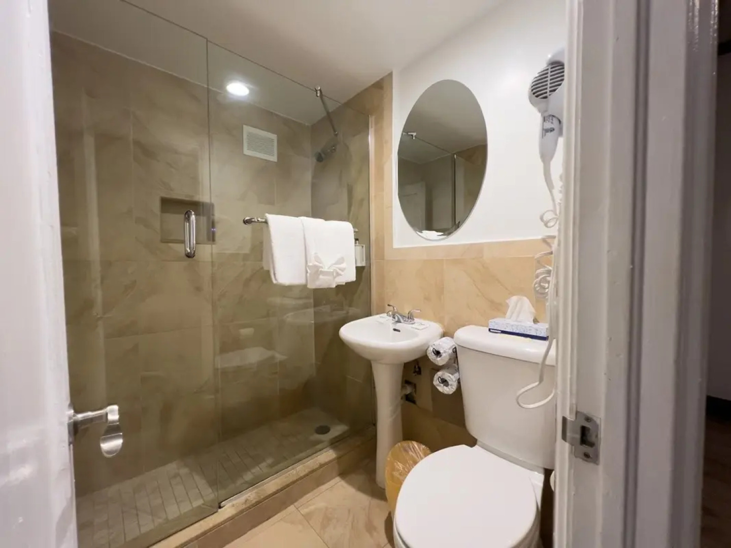 Majestic Hotel South Beach