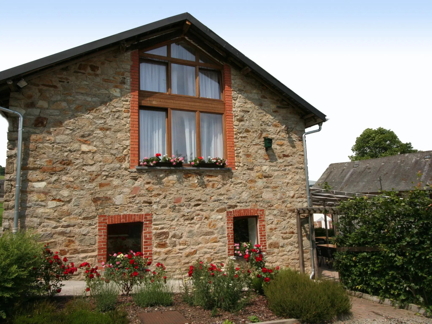 Spacious Stay With Terrace