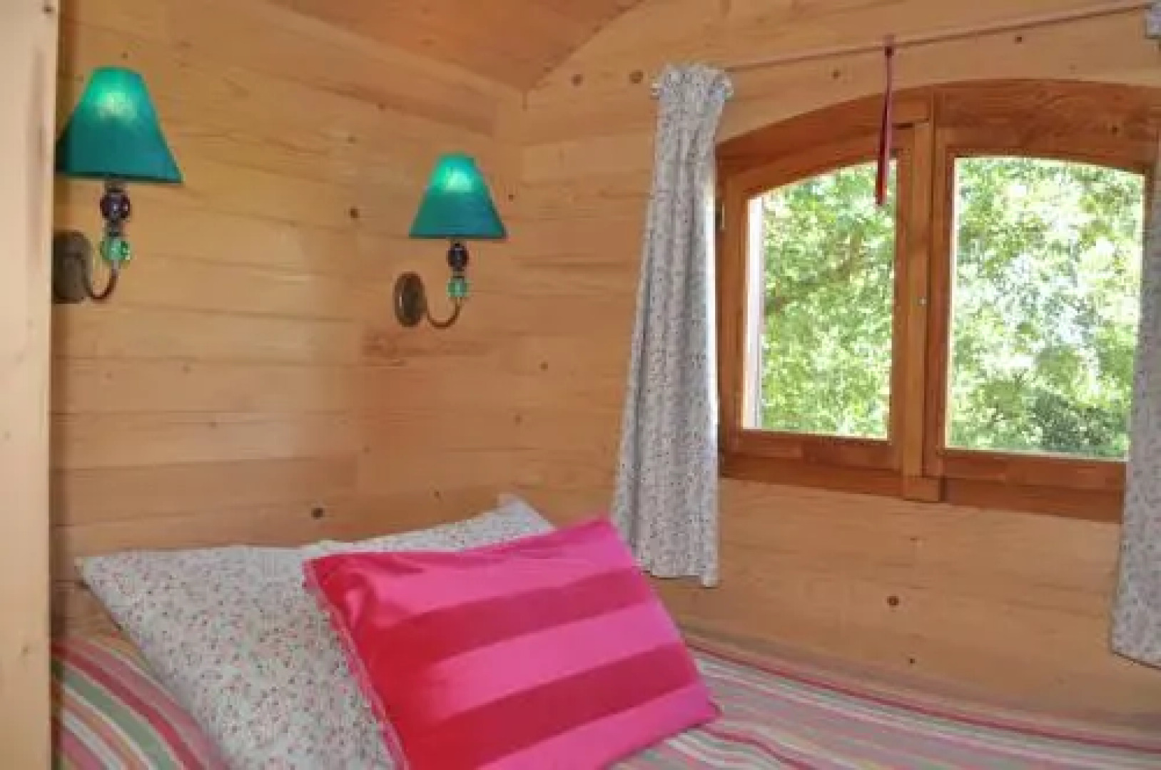 La roulotte Chic et Boheme