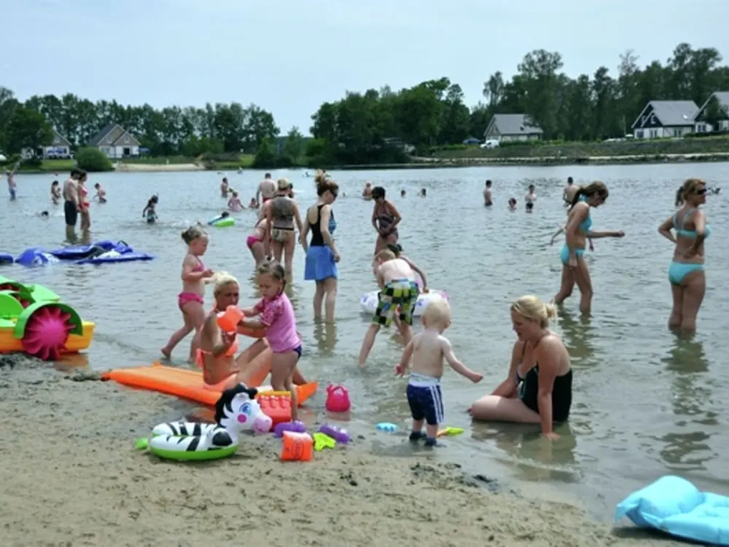 Detached Chalet With Dishwasher Near Maastricht