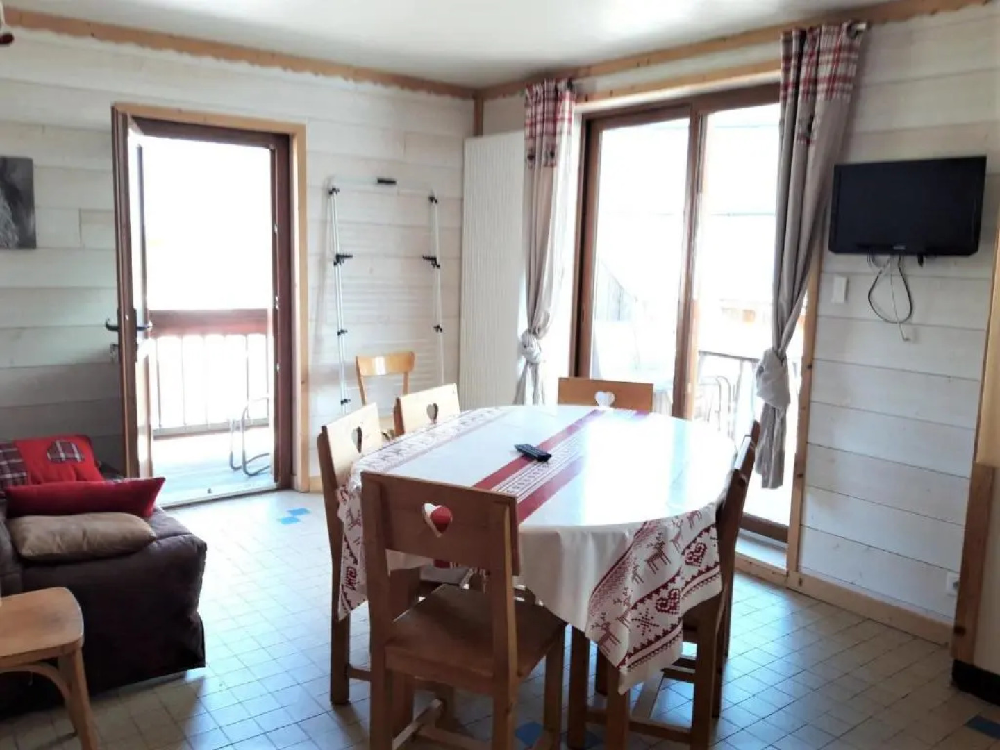 Appartement Albiez-Montrond, 2 pièces, 5 personnes - FR-1-618-5