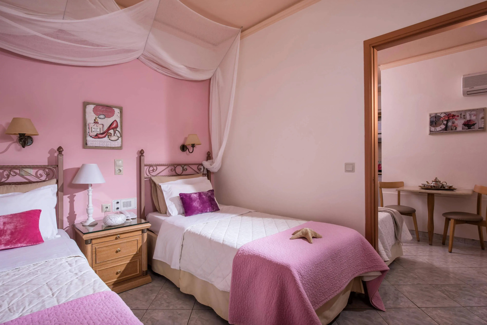 Socrates Hotel Apartments