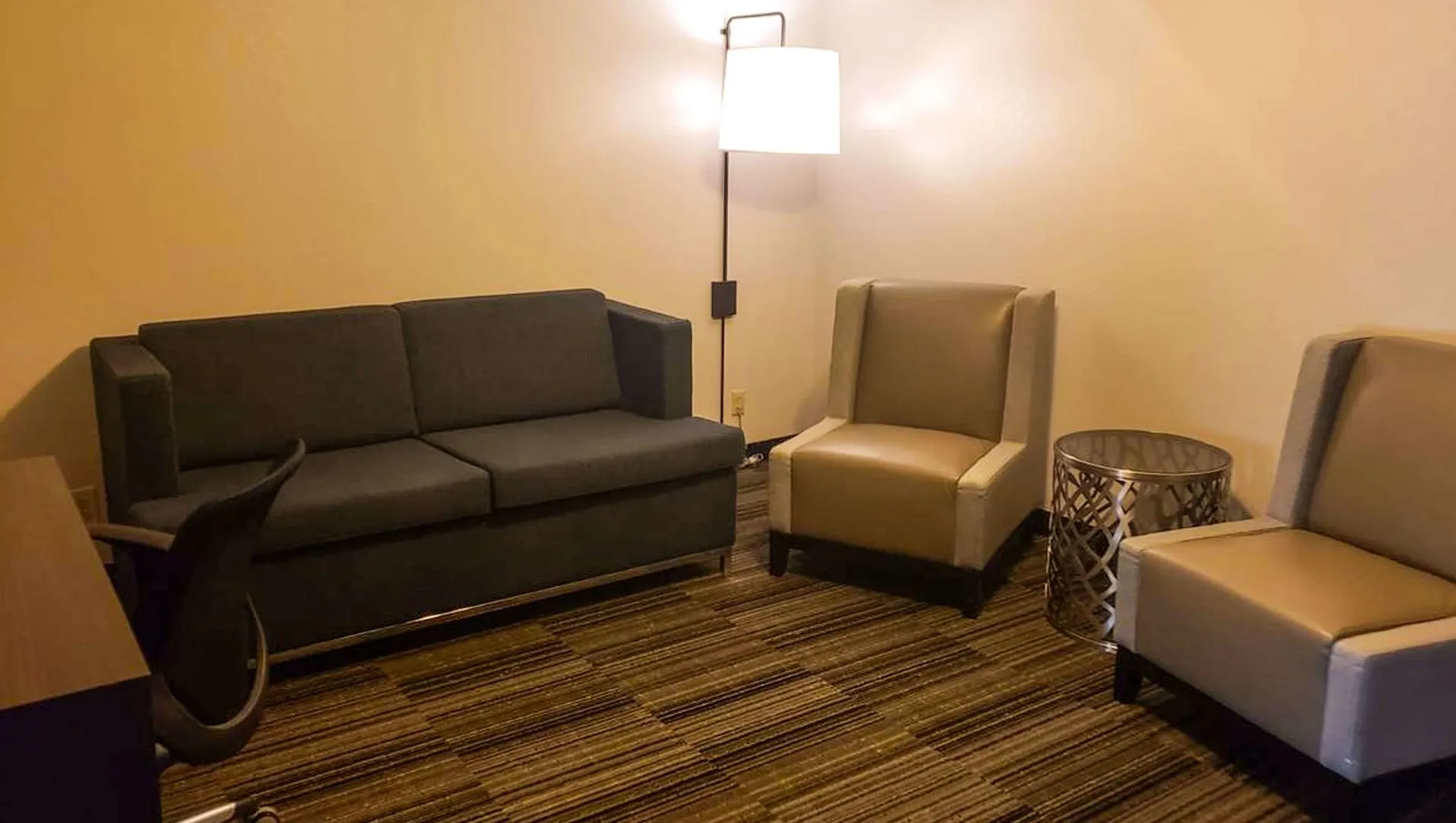 The Alexis Inn & Suites - Nashville Airport