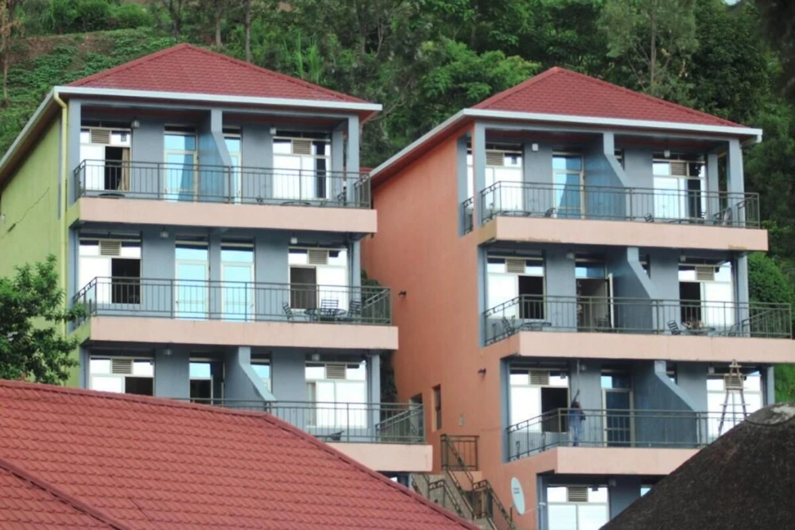 King Room With Nice Lake View - 2 People