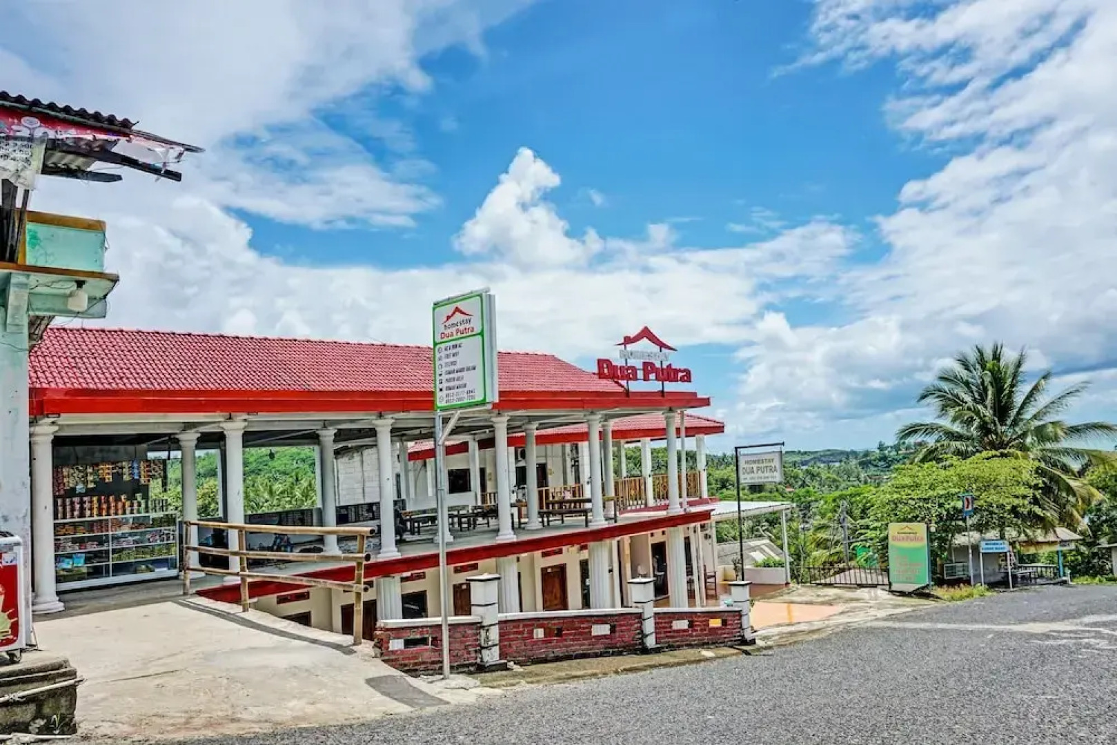 OYO Life 92021 Dua Putra Homestay Klayar