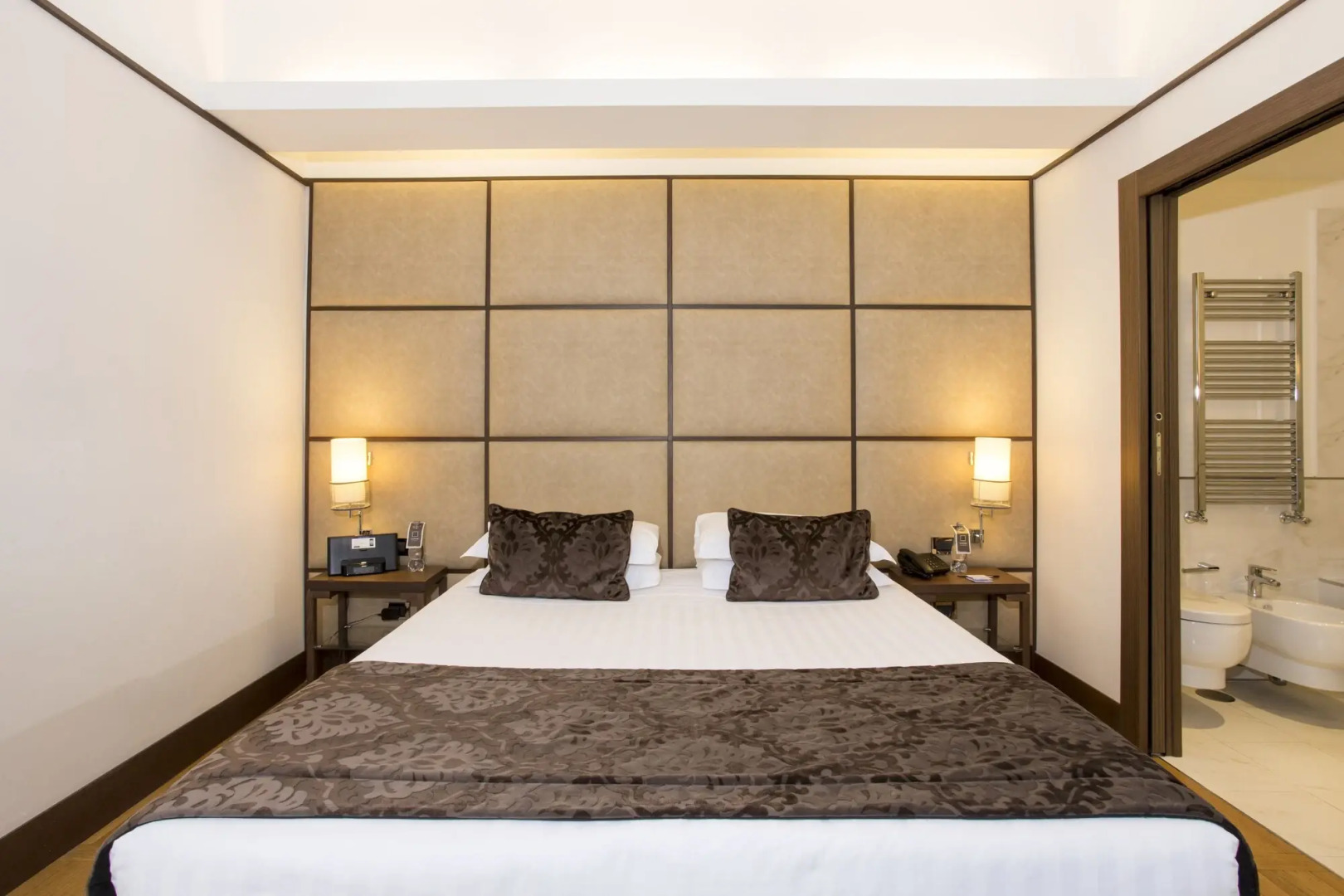 The Independent Hotel