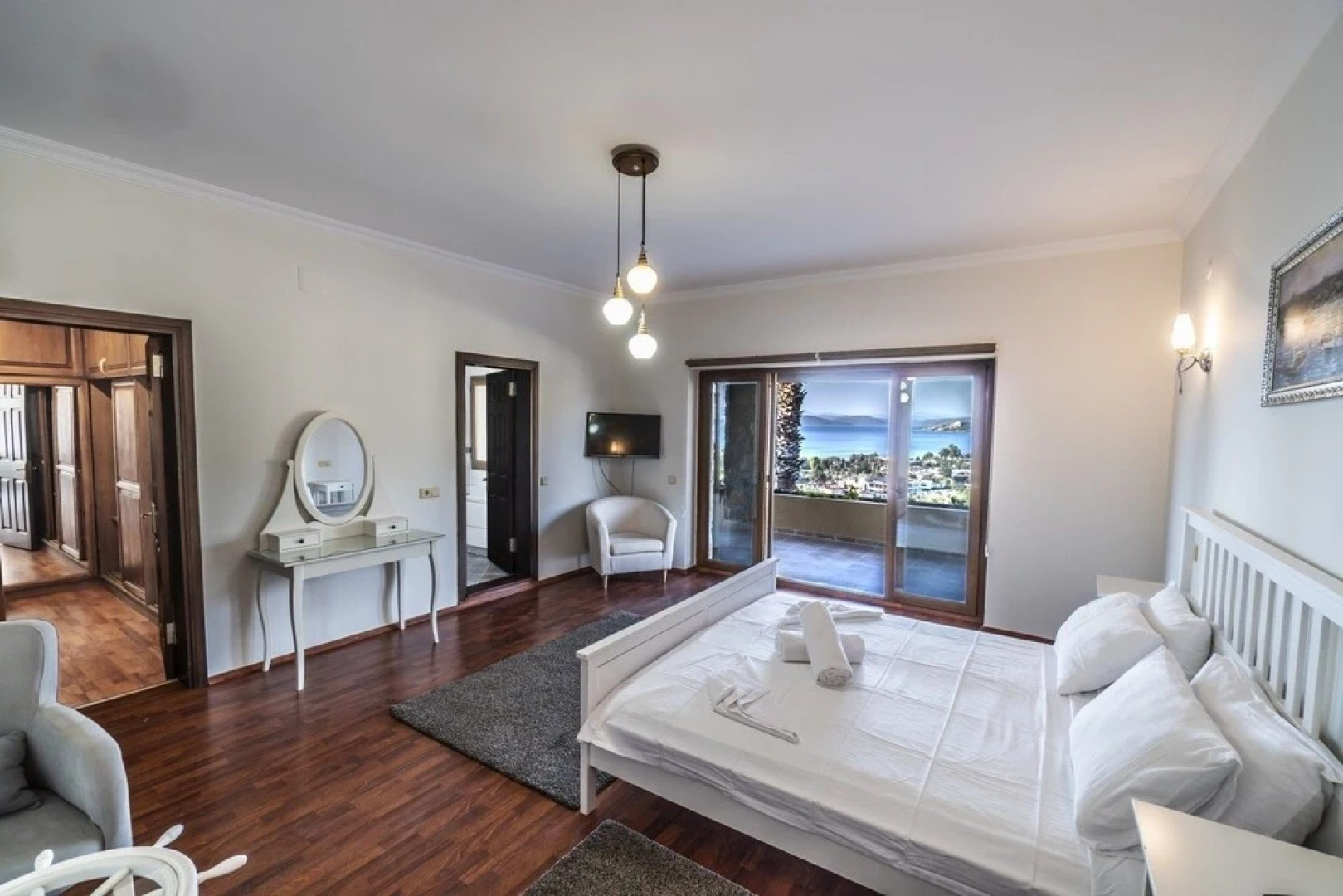 Villa Torba Bay by EvTatilim