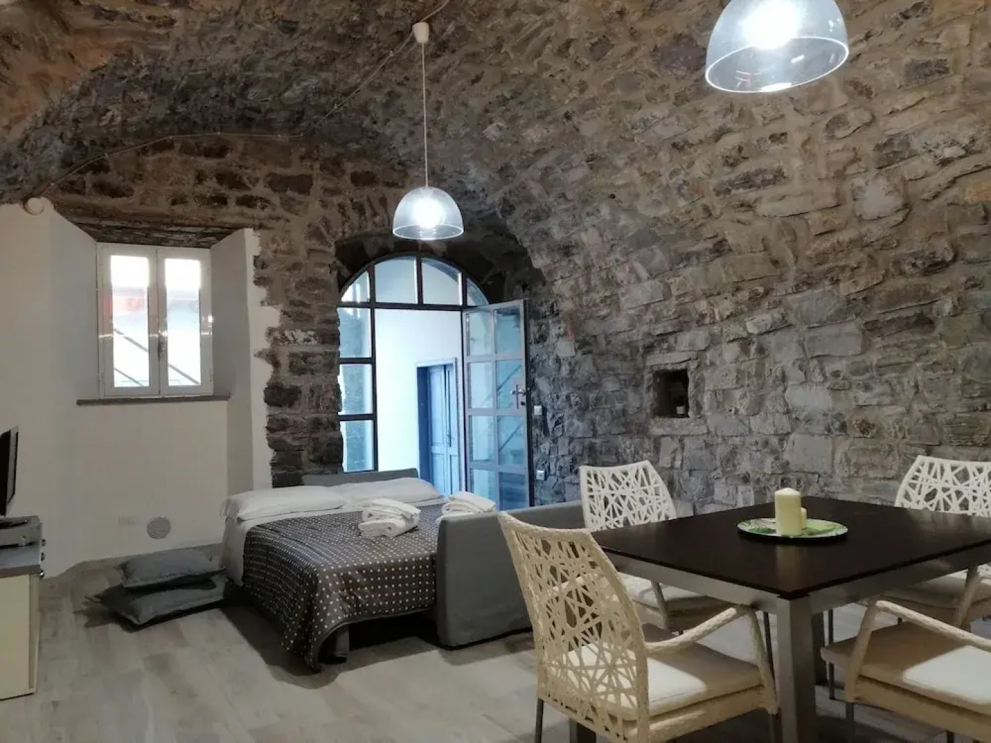 IseoLakeRental - Hill Apartments