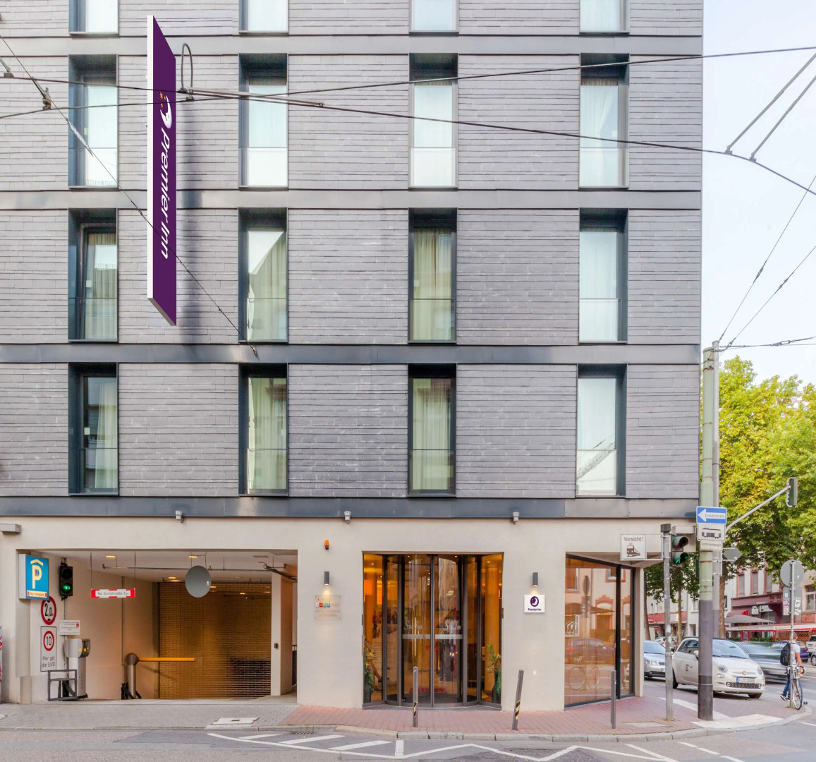 Отель Premier Inn Frankfurt City Europaviertel
