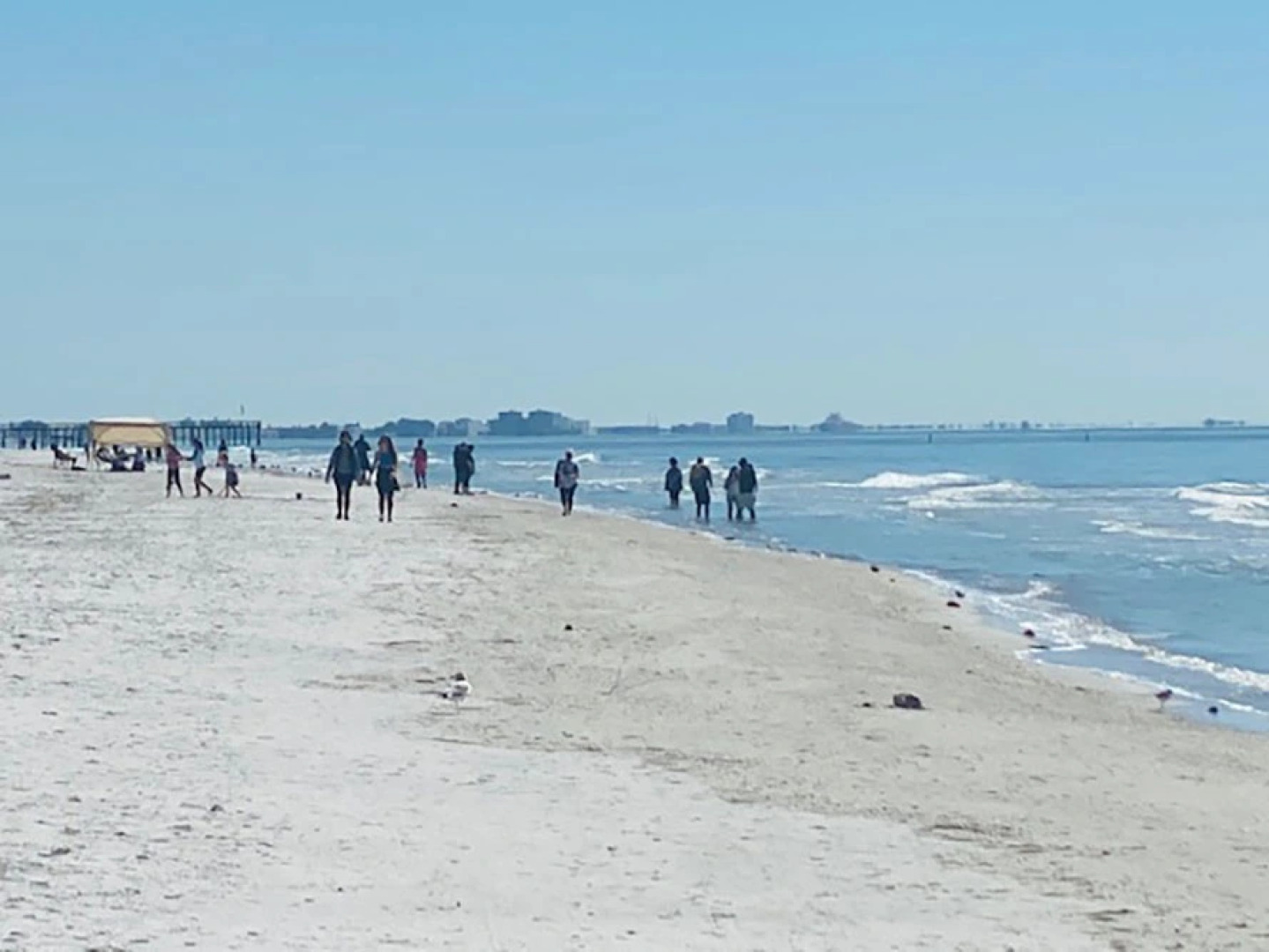 Redington Directly on the Beach Sea Rocket WiFi Parking 30