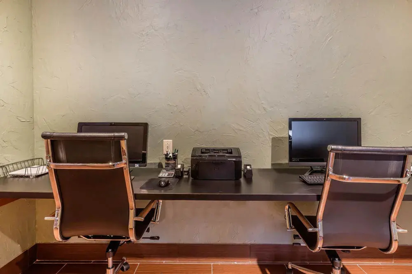 Holiday Inn Express Perrysburg (i-75)