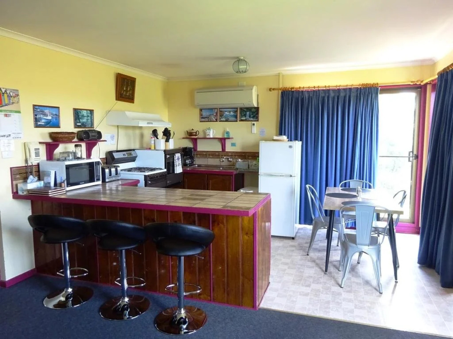 Cobden Crest Cottages