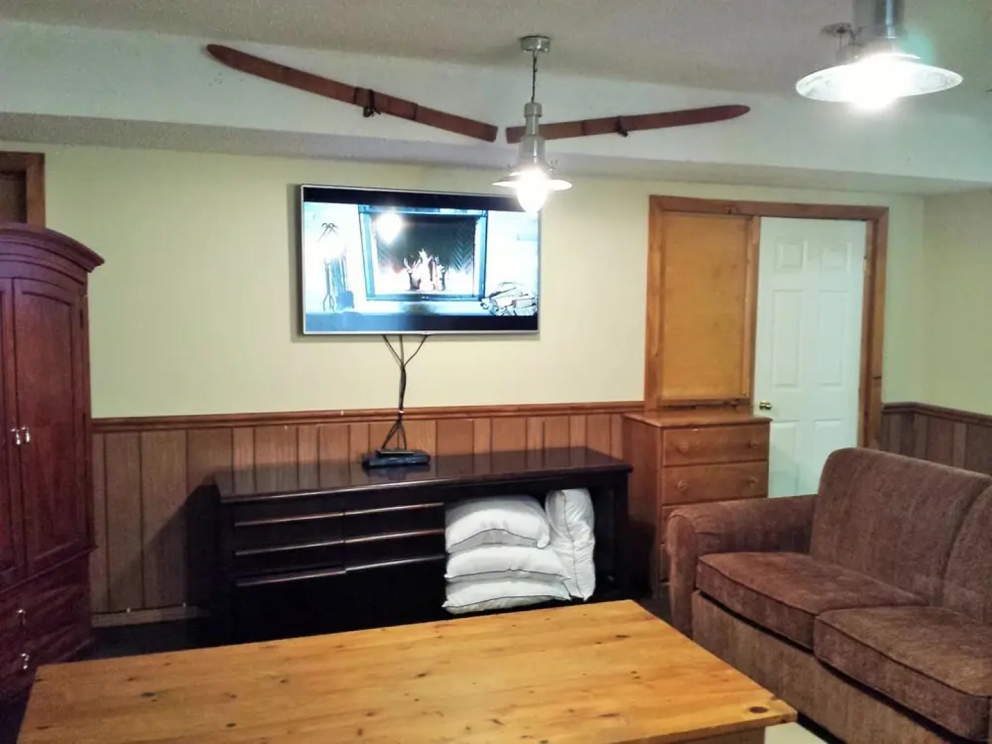 4 Bedroom Blue Mountain Rental with Hot Tub