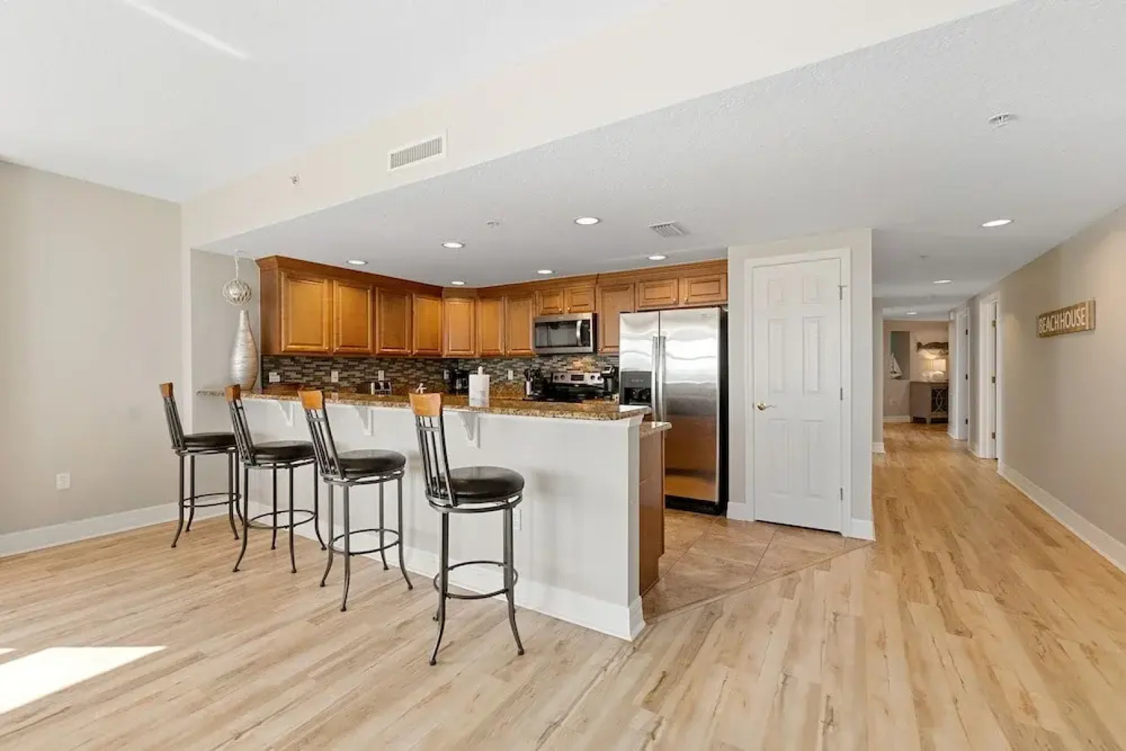 Oceanview Condo Daytona Shores 3 bed 3 Bath