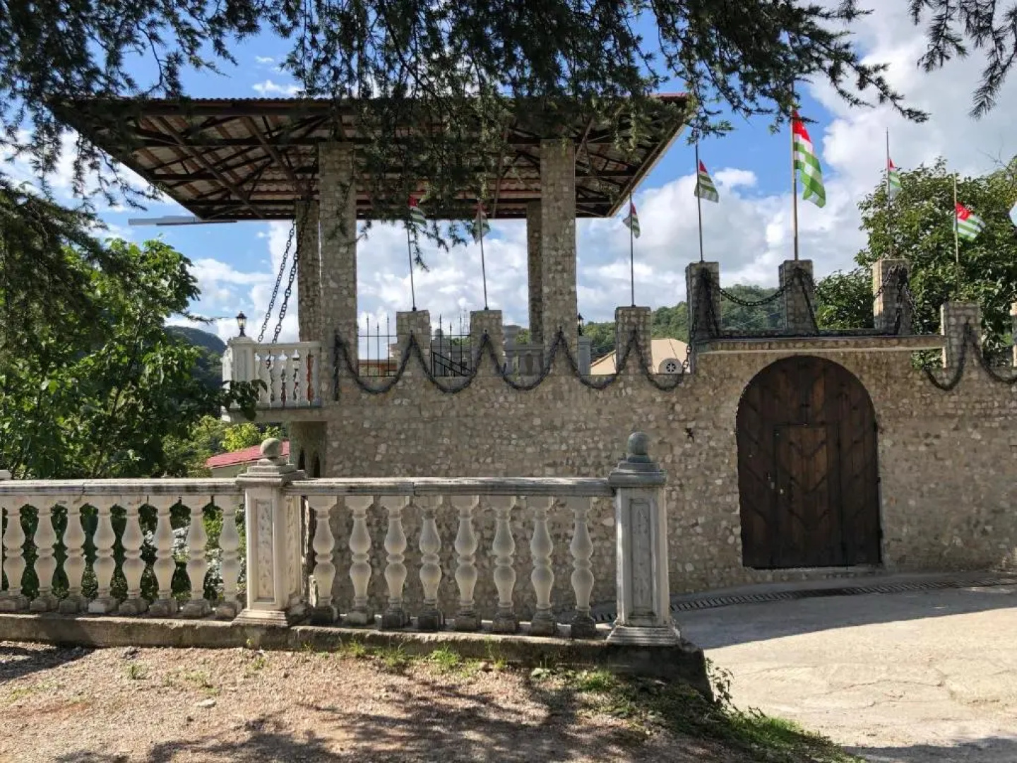 Замок Орлиное Гнездо