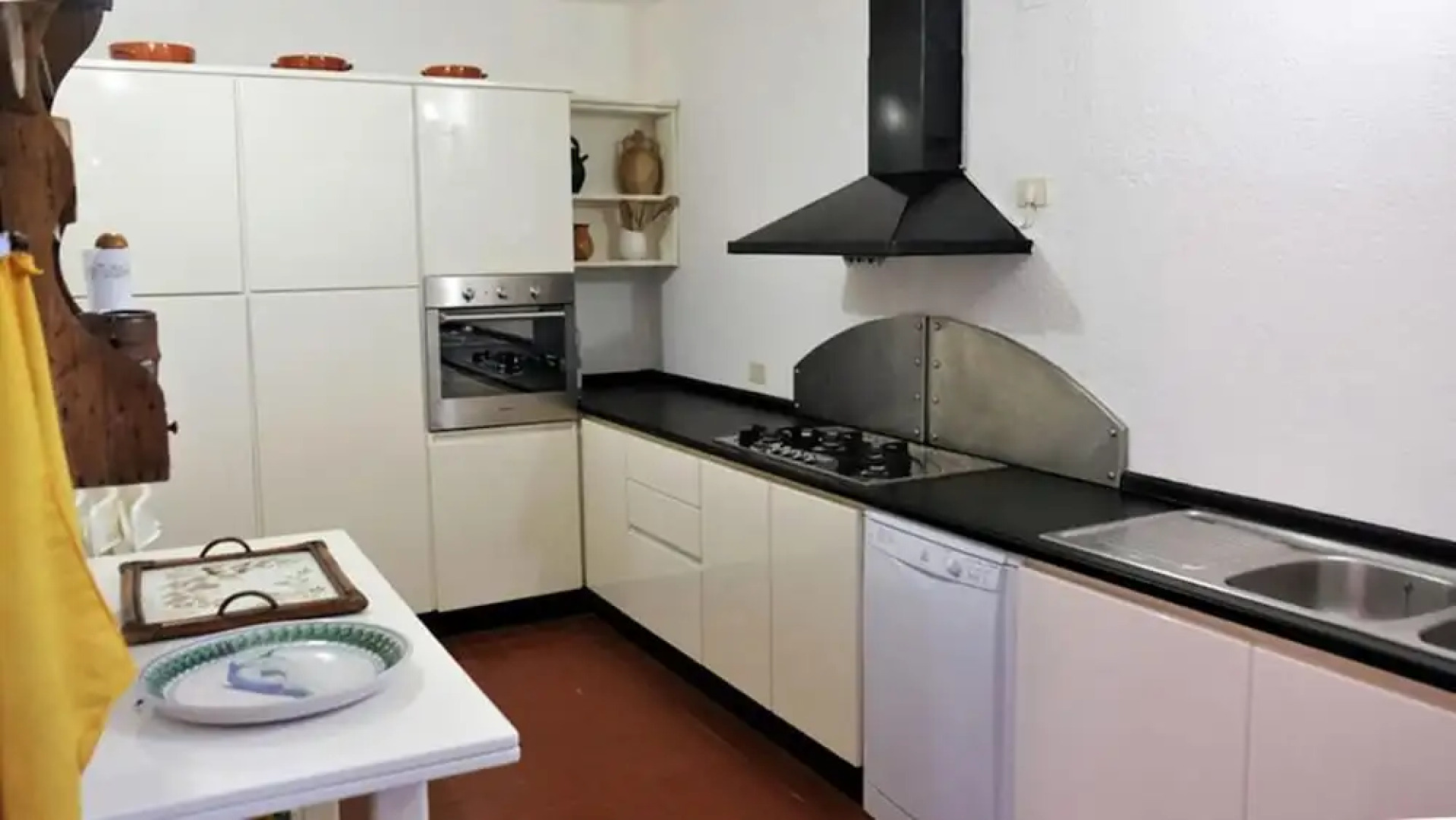 Villa With 5 Bedrooms in Sirolo, With Wonderful sea View, Private Pool and Wifi Near the Beach