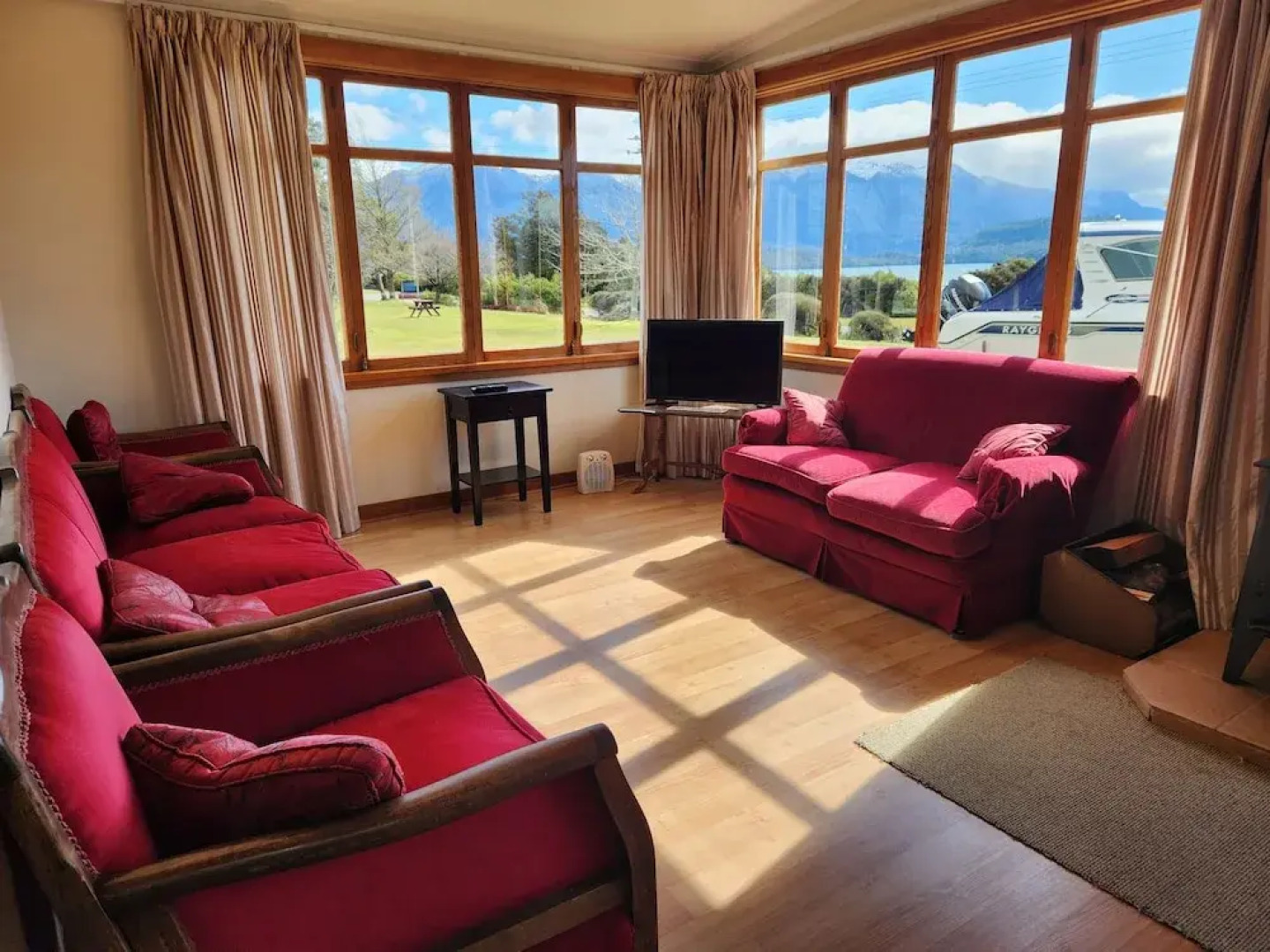 Manapouri Holiday Park