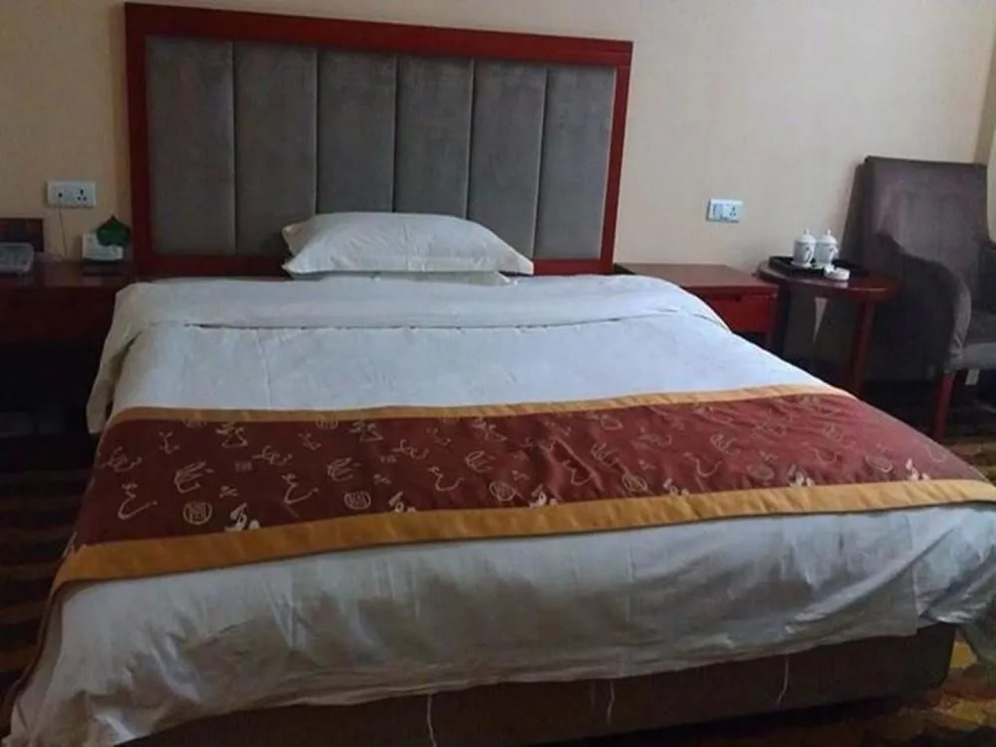 Lichuan Xinyuan Hotel