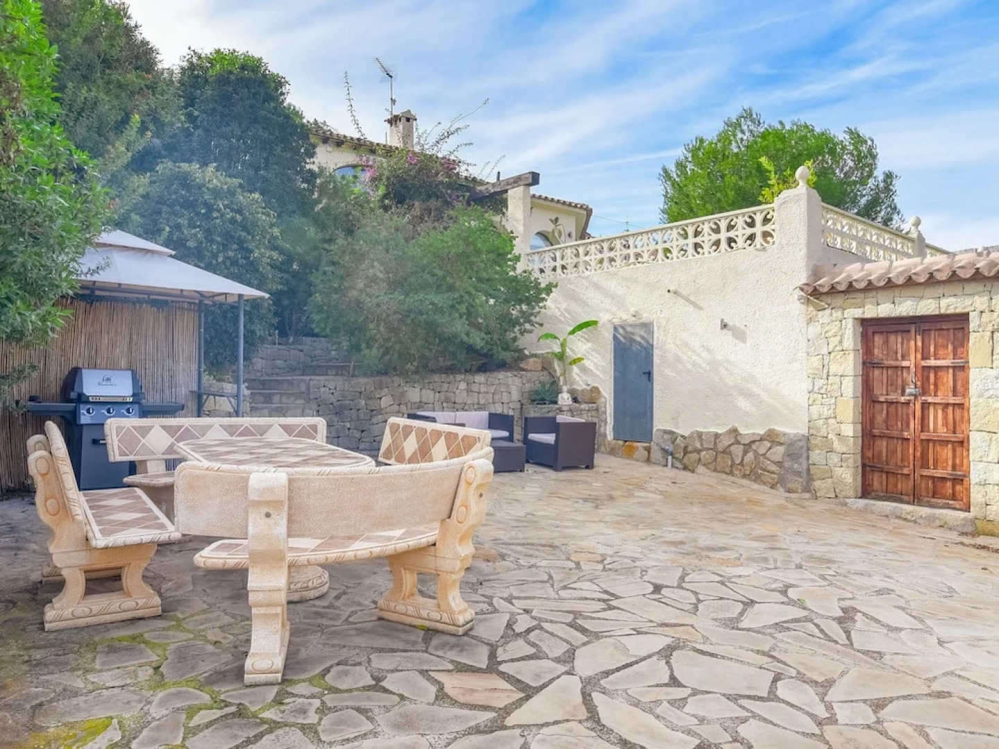 Beautiful 8-person Villa in Moraira, Near Centre, sea and Beach, Very Nicely Furnished