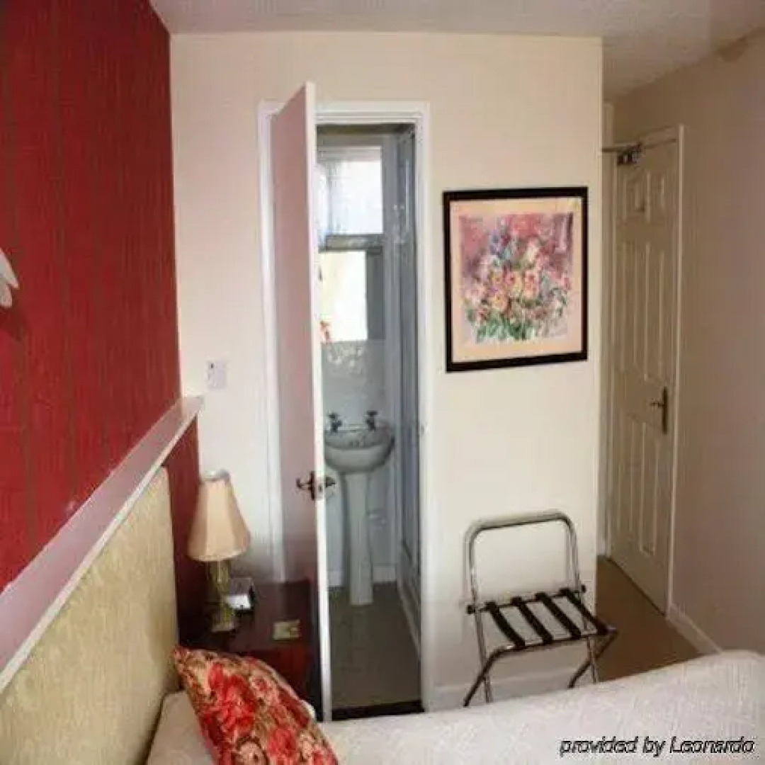 Woodlands Country House