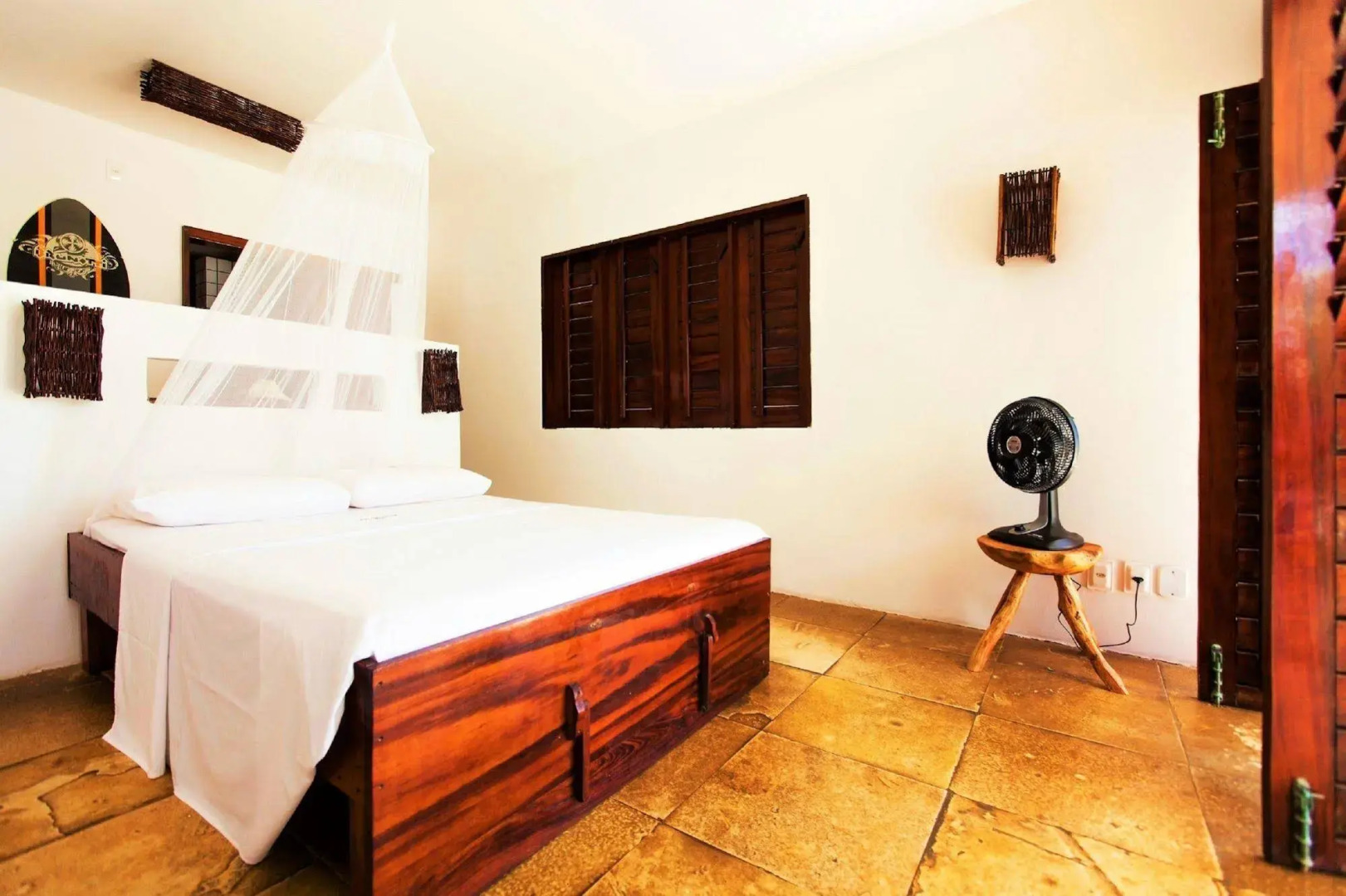 Windtown Beach Hotel