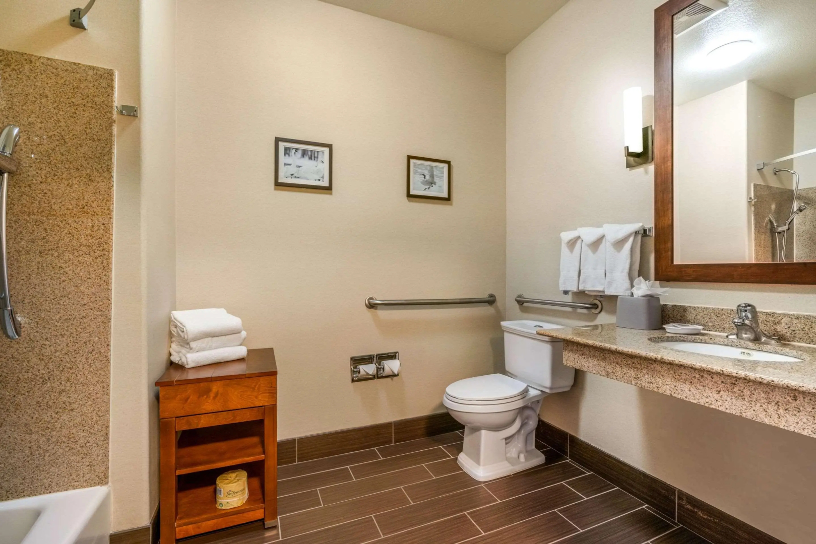 Comfort Inn & Suites Galt - Lodi North