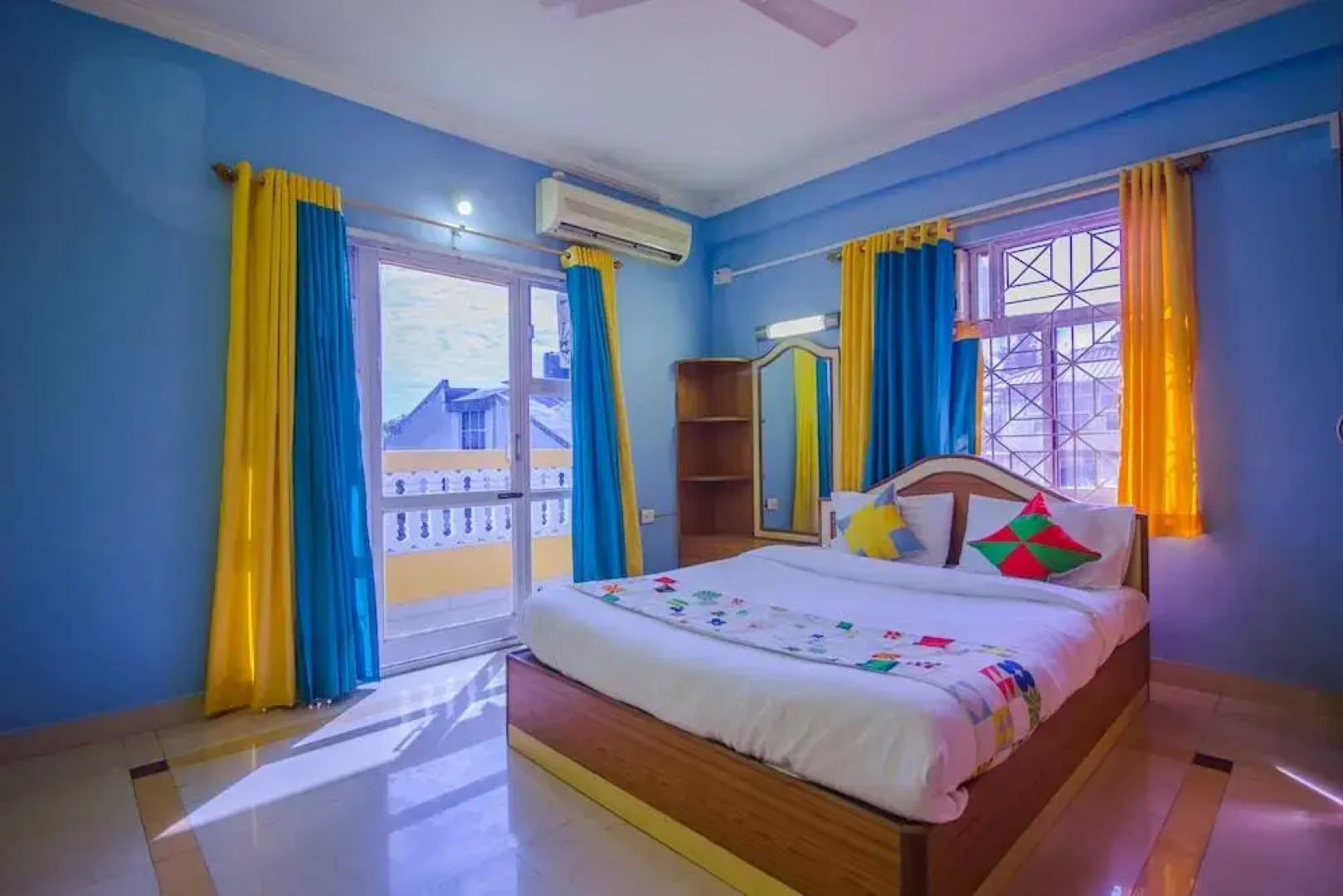 OYO 18739 Home Spacious 2BHK Sangolda