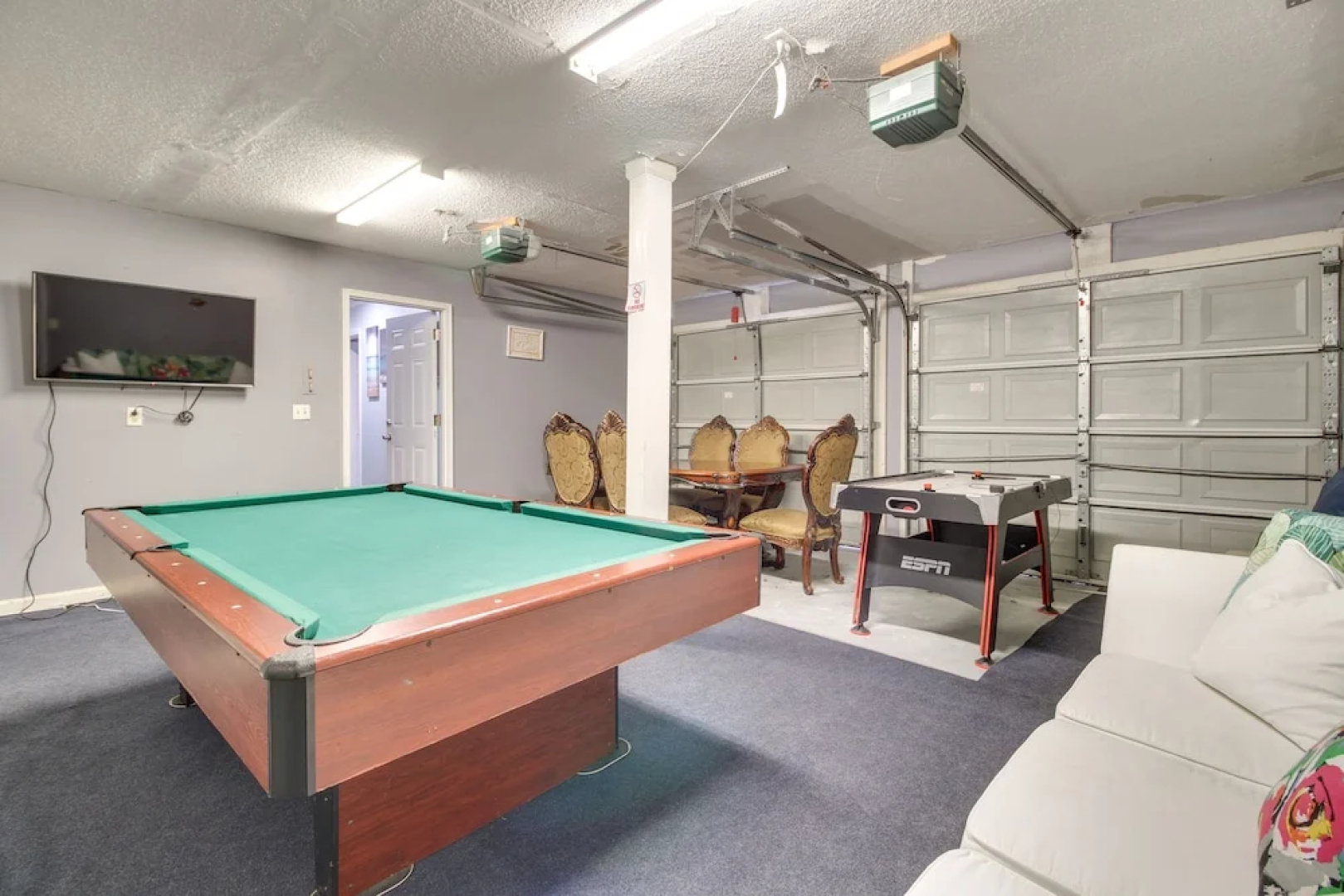 Inviting Savannah Vacation Rental w/ Game Room!