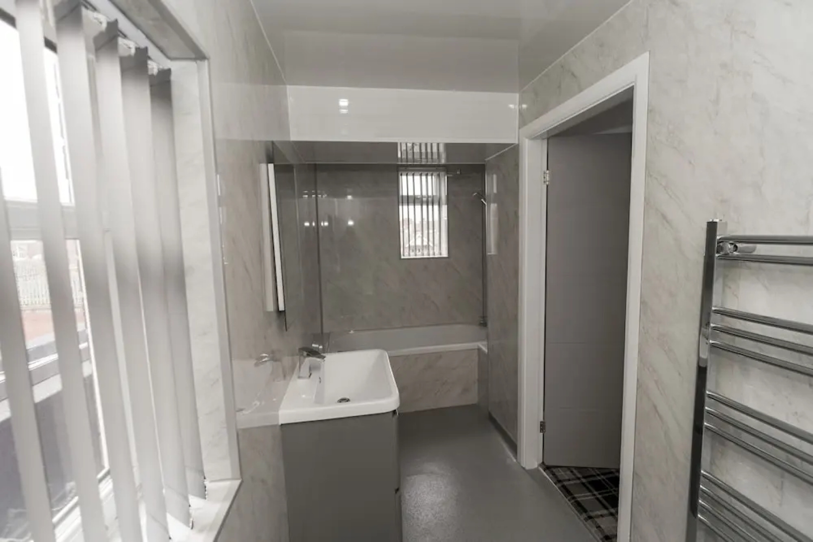 42 Apart Hotel