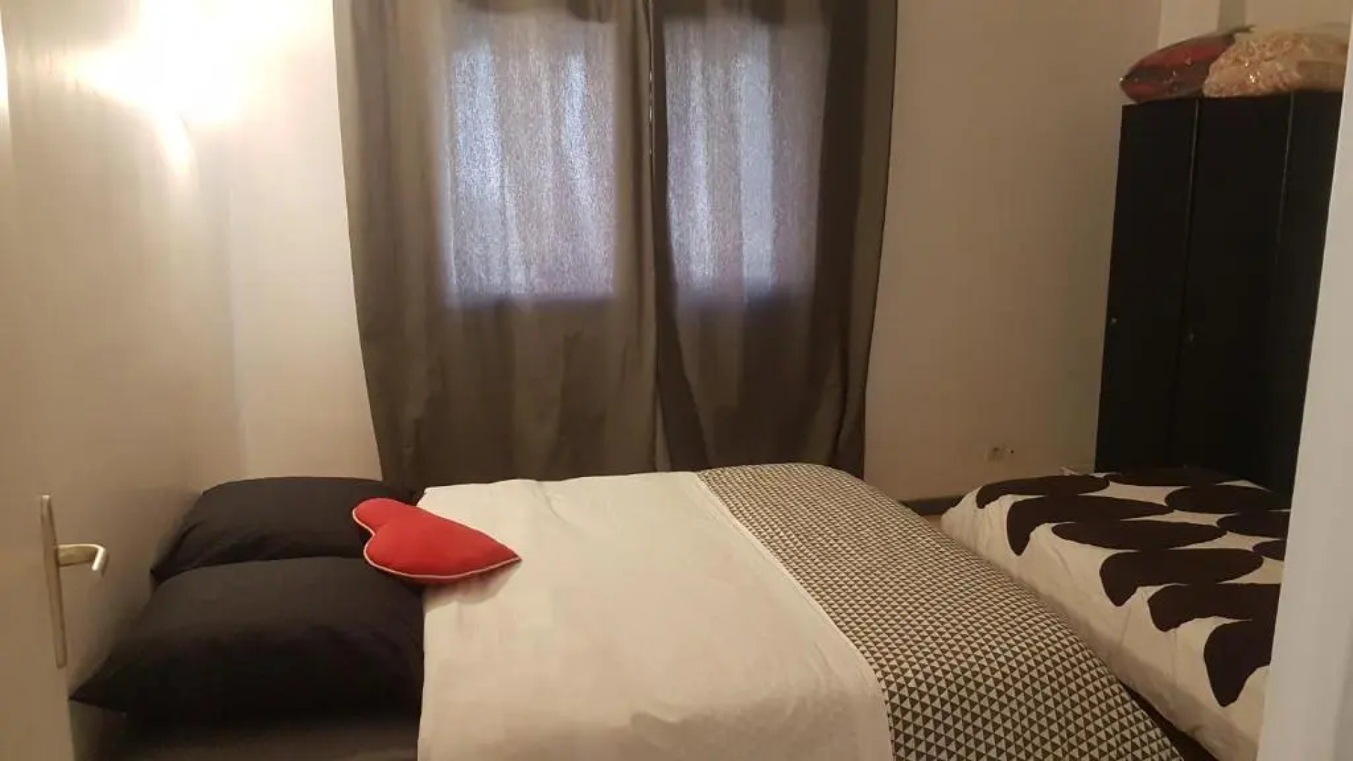 Appart entier 1 ch à ch-gontier 1er ou 2eme étage