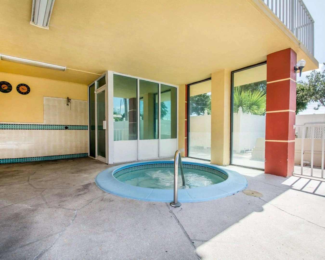 Quality Inn & Suites at Tropicana Field