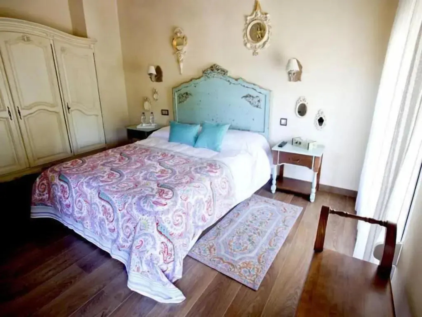 Hospedería Casa De La Campana