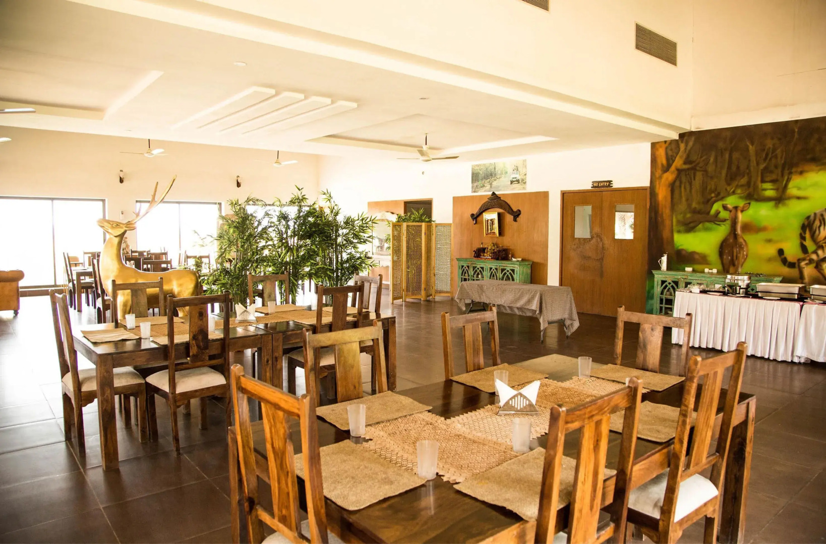 Jharana Jungle Lodge