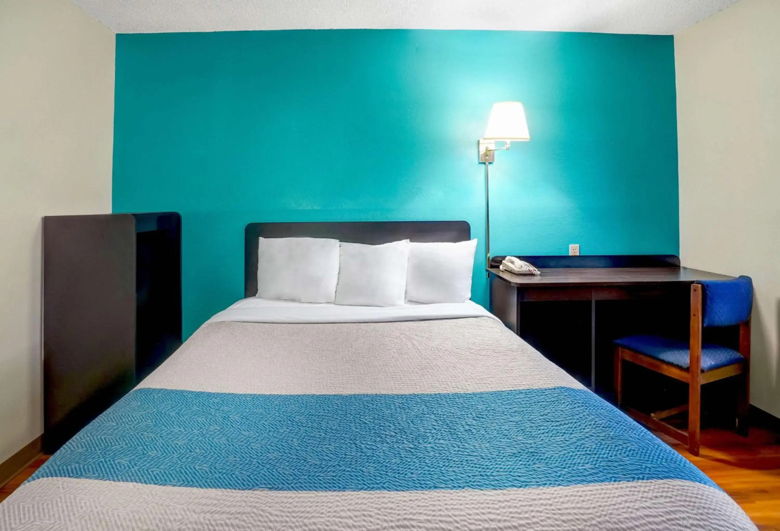 Motel 6 Montoursville, PA - Williamsport