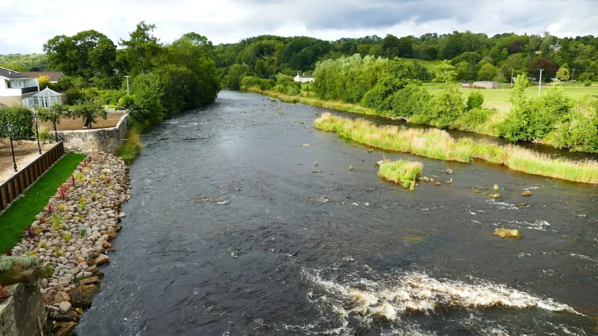 Riverside Apartments