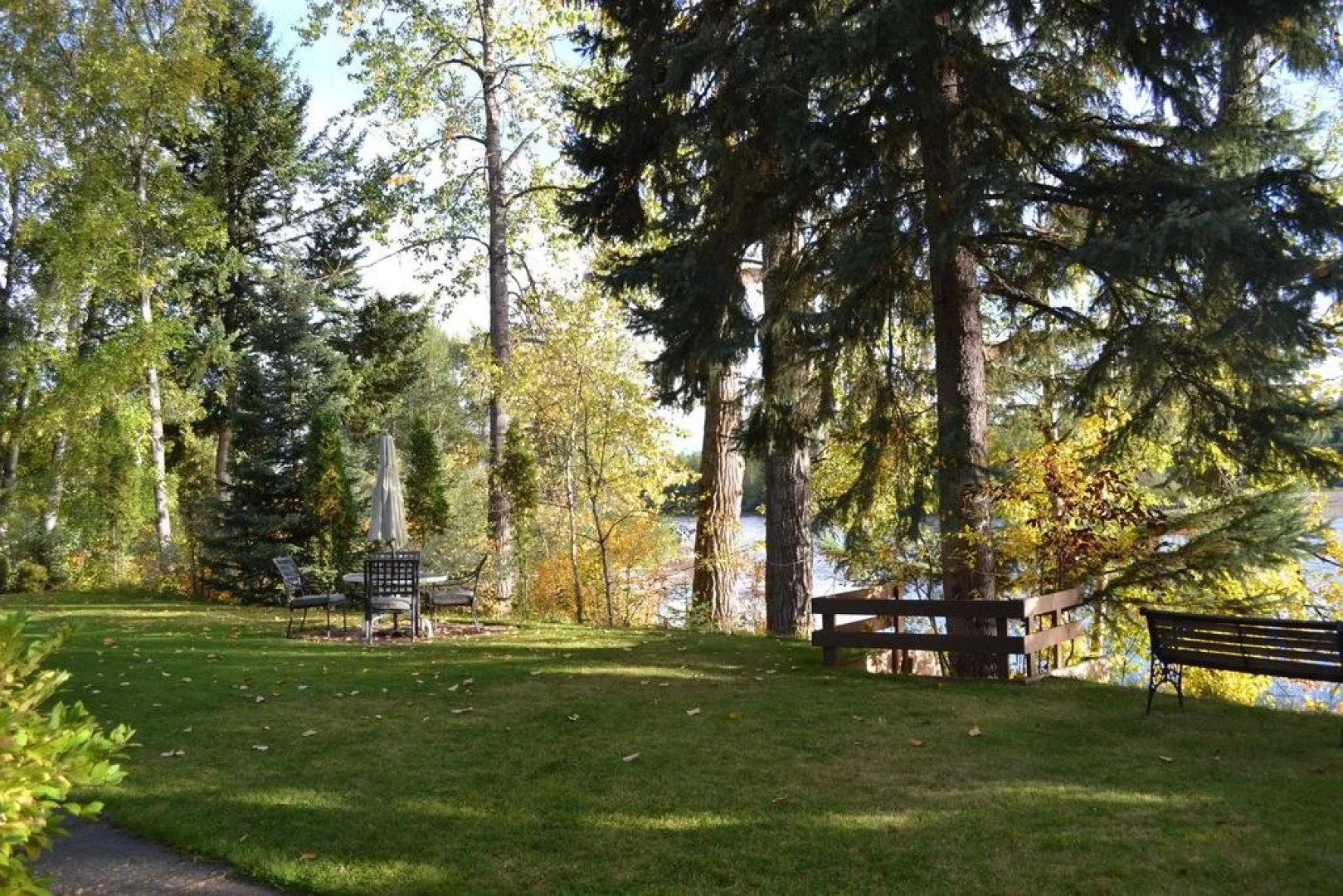 Water's Edge Bed And Breakfast