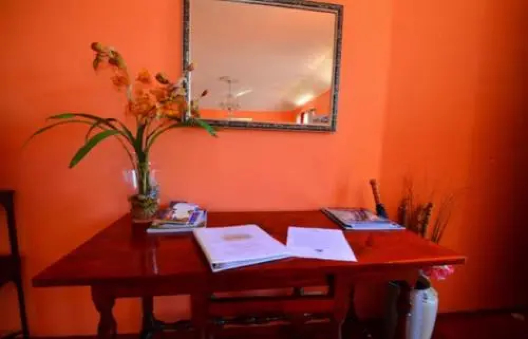 Fairhills - Walk to Elbow Beach everyday..