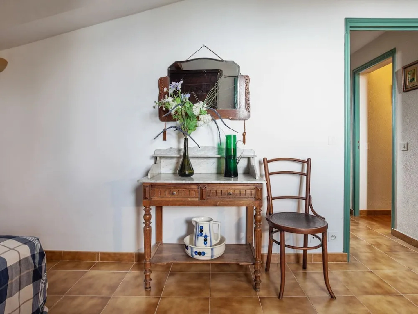 Cosy Apartment in Vachères With Private Garden