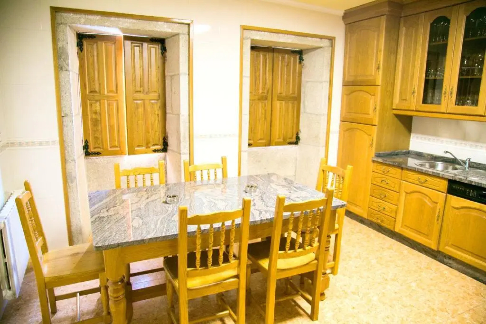 House with 4 bedrooms in Cuntis with wonderful mountain view private pool enclosed garden 18 km from the beach