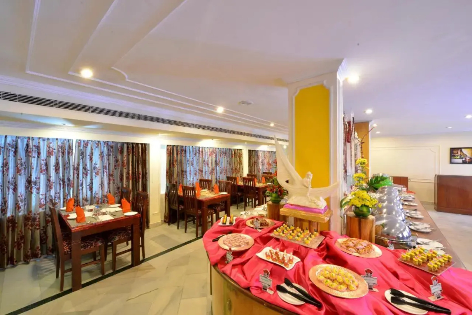 SRM Hotel Maraimalai Nagar