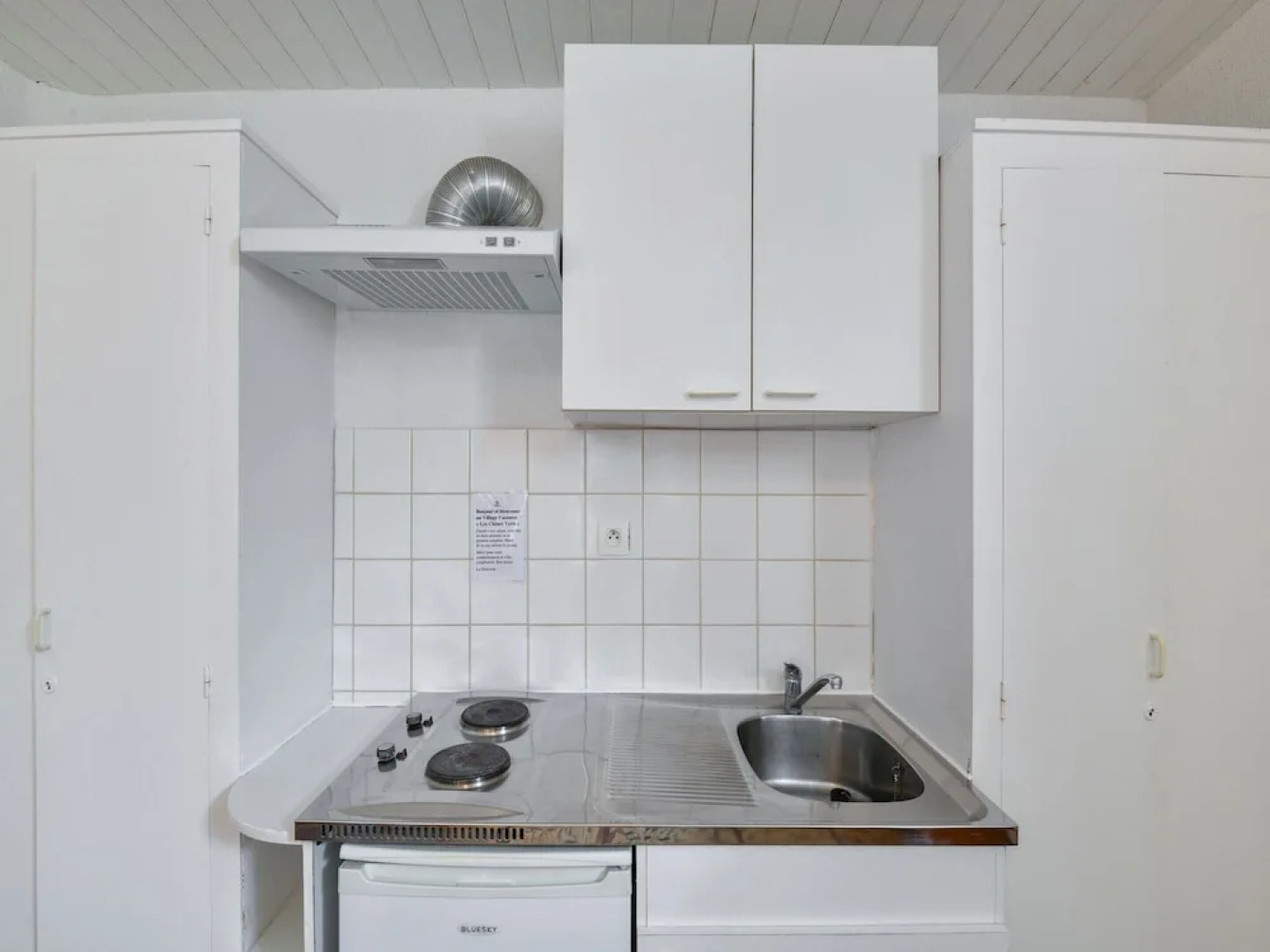 Gite in Holiday Park With Swimming Pool