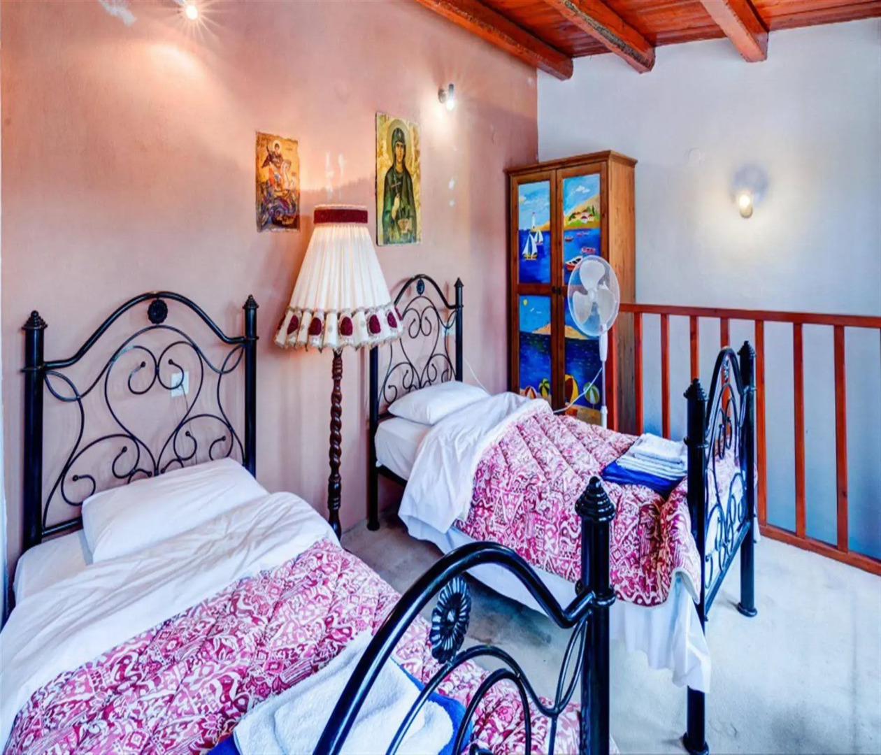 The Traditional Villas of Crete