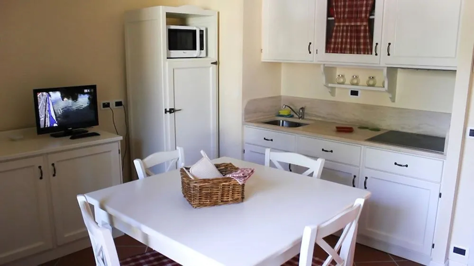 Villa Rosella Resort