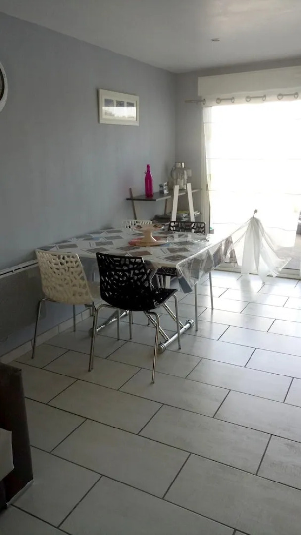 House With one Bedroom in St Pierre Quiberon, With Enclosed Garden and