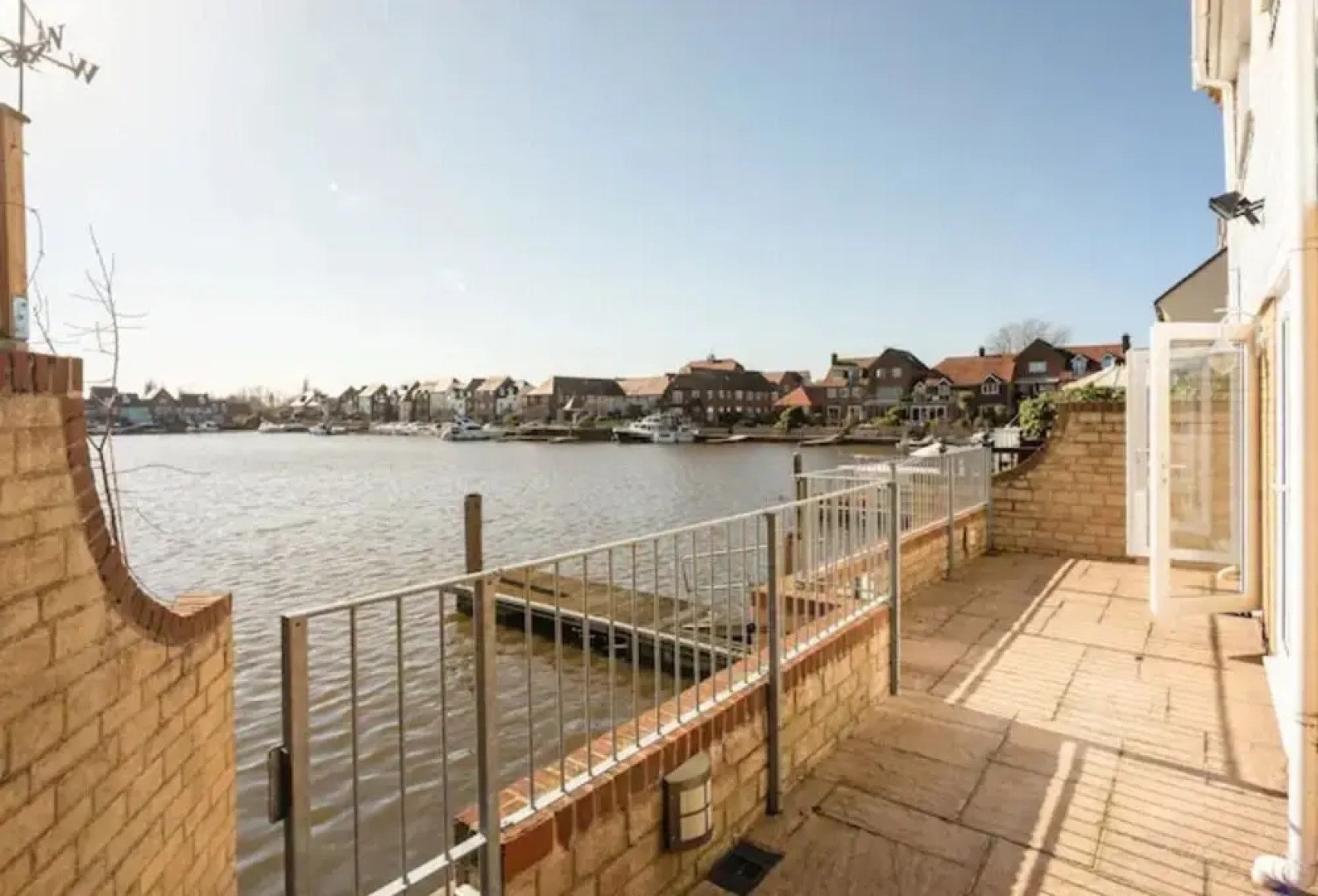 Abingdon House - 4 BR on the Marina