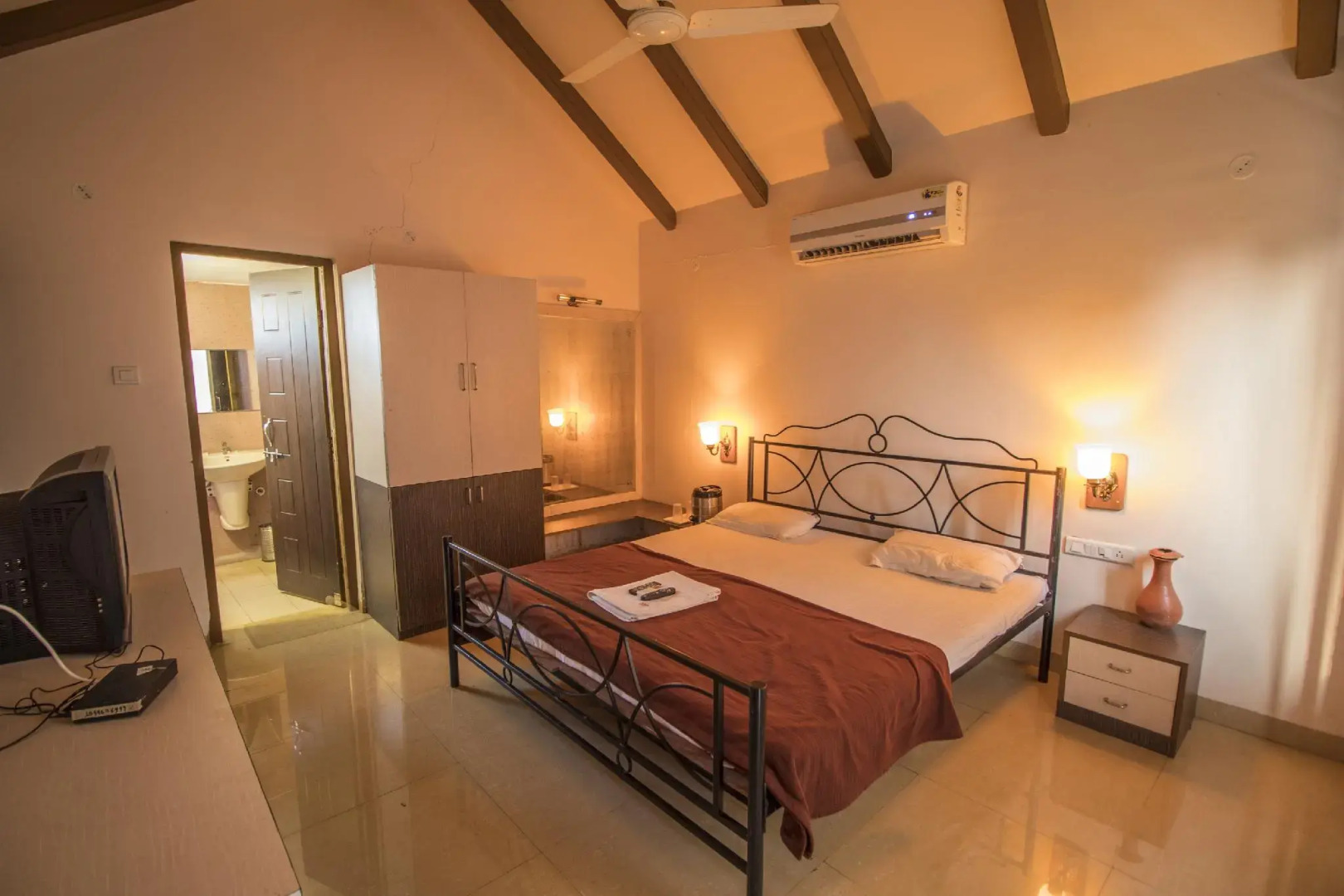 Mougli's Paradise Resort