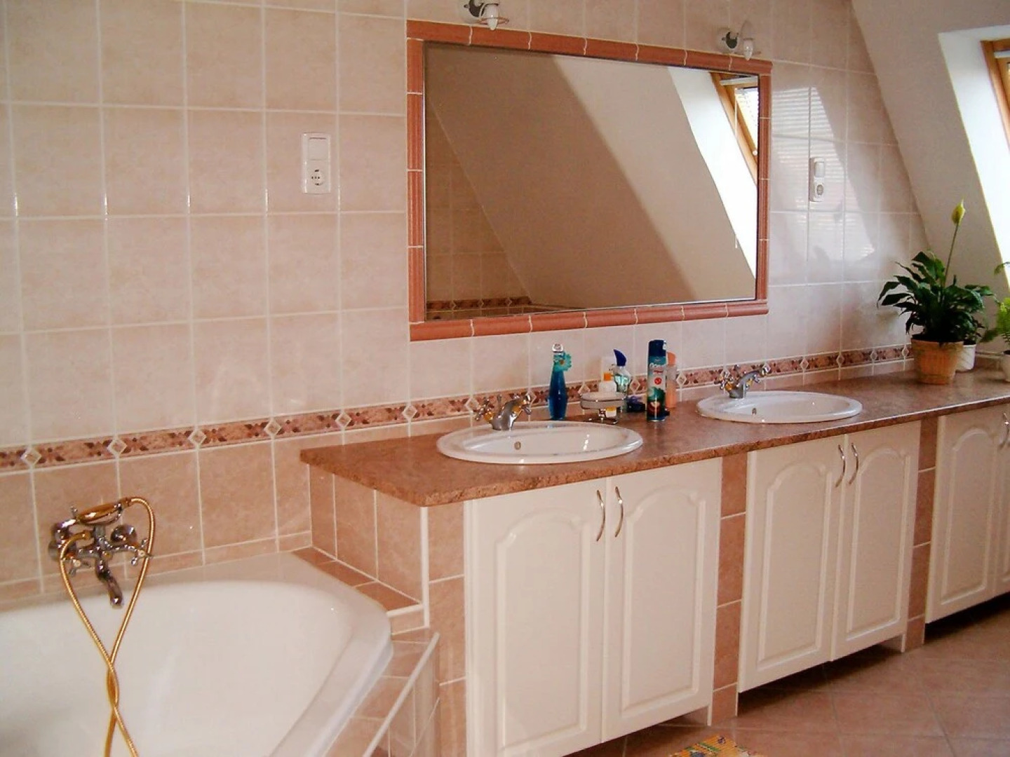 Colore Balatonm Riaf rd