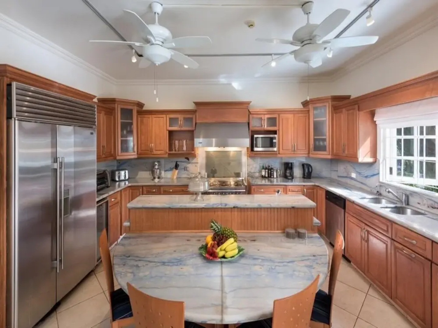 Sunny Vacation Villa 72